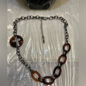Elegant Silver and Tortoise Shell Necklace